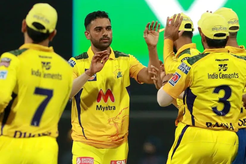 চার ওভারে ১৩ রান দিয়ে চার উইকেট। পাঞ্জাবের ব্যাটিং লাইনের কোমর ভেঙে দিলেন দীপক চাহার। মায়াঙ্ক আগরওয়াল, ক্রিস গেইল, নিকোলাস পুরান ও দীপক হুডাকে আউট করলেন তিনি। 