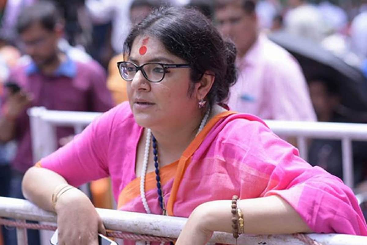 এখানেই শেষ নয়, শেয়ার বাজার, মিউচুয়াল ফান্ড এবং পিপিএফ-এ চুঁচুড়ার বিজেপি প্রার্থী লকেটের বিনিয়োগ রয়েছে প্রায় ৫০ লক্ষ টাকা। আর তাঁর স্বামীর বিনিয়োগ রয়েছে প্রায় ৭৩ লক্ষ টাকা। এখানেই শেষ নয়, শেয়ার বাজার, মিউচুয়াল ফান্ড এবং পিপিএফ-এ চুঁচুড়ার বিজেপি প্রার্থী লকেটের বিনিয়োগ রয়েছে প্রায় ৫০ লক্ষ টাকা। আর তাঁর স্বামীর বিনিয়োগ রয়েছে প্রায় ৭৩ লক্ষ টাকা।