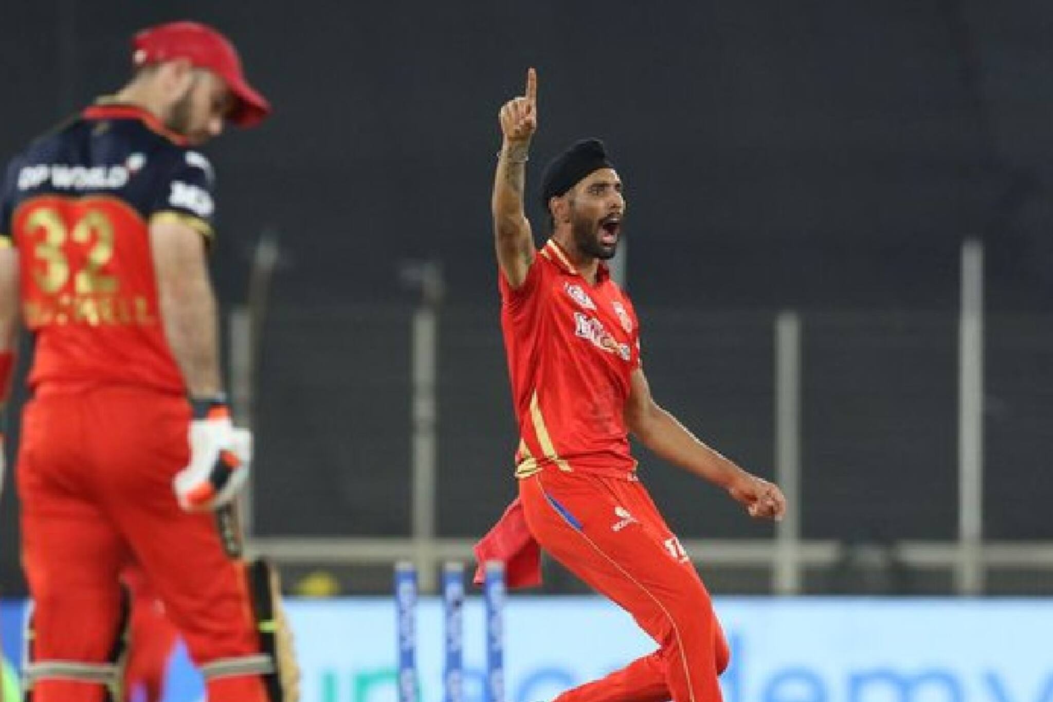 IPL 2021: Pbks vs Rcb: পঞ্জাবের অখ্যাত বোলারের হাতেই শেষ আরসিবি
