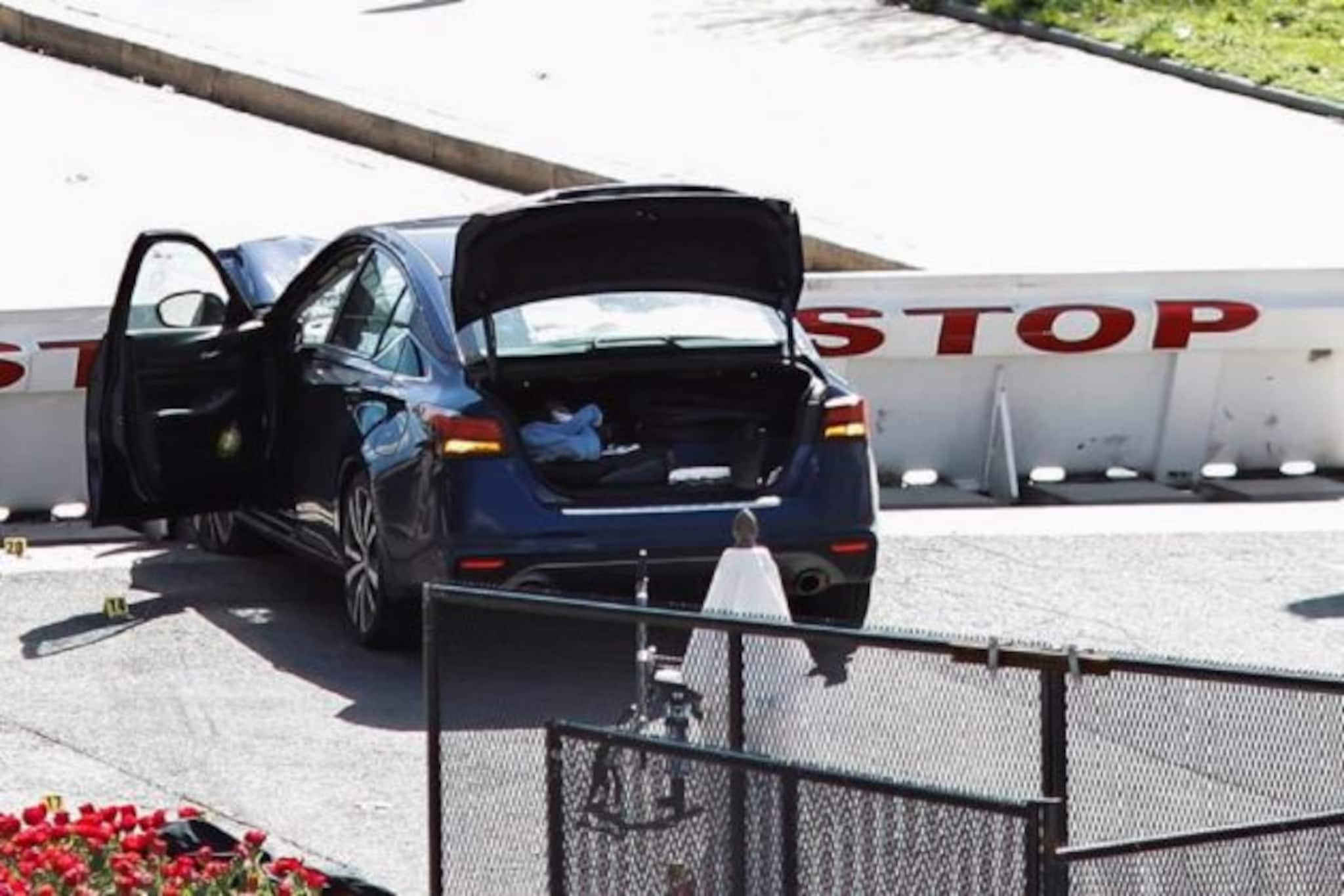 Capitol Hill Attack: আমেরিকার ক্যাপিট হিলে হামলায় নিহত পুলিশ