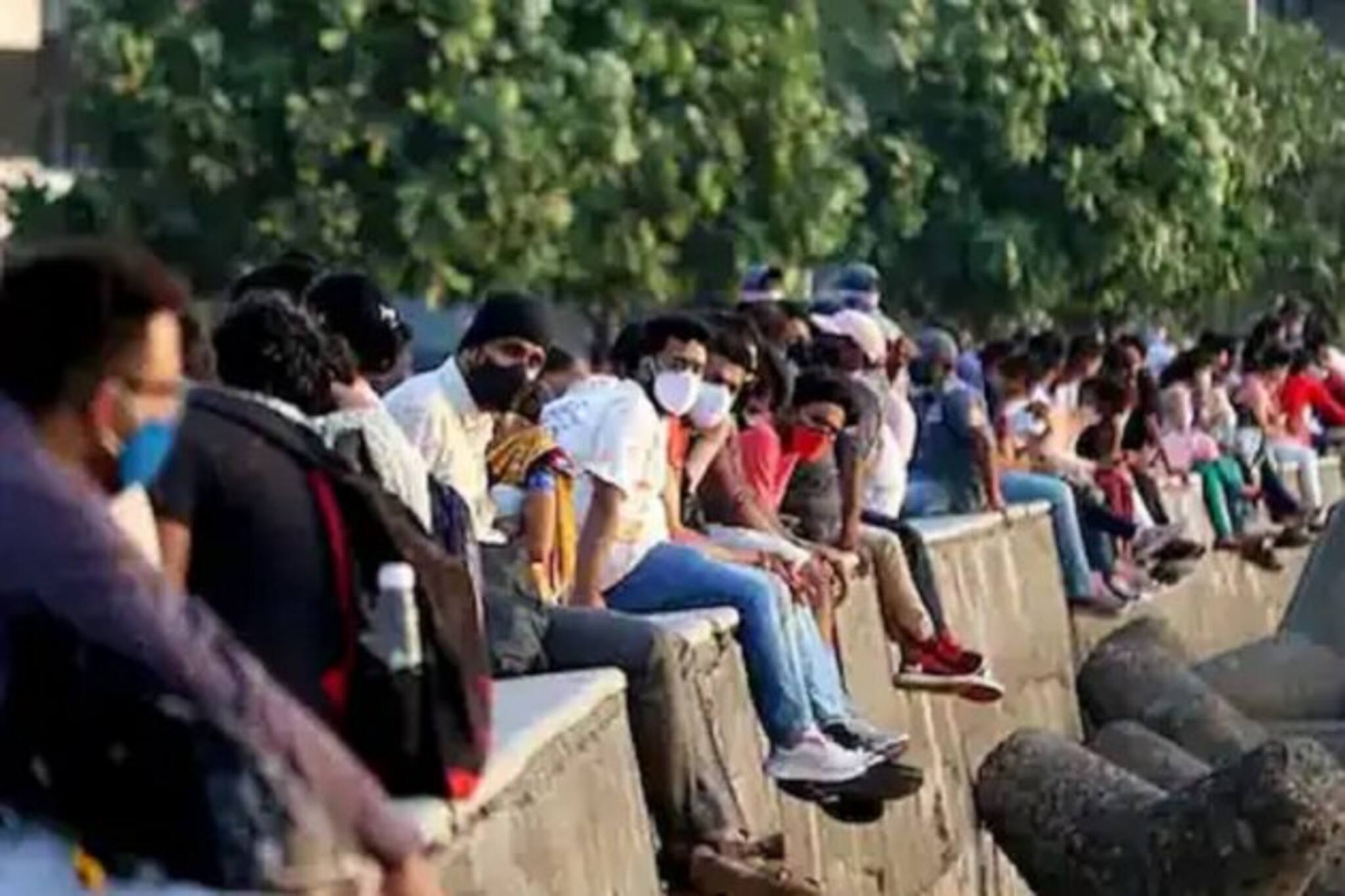 আরও ভয়ঙ্কর হয়ে উঠেছে করোনার দ্বিতীয় ঢেউ, ৫ রাজ্য রেকর্ড সংখ্যক কোভিড আক্রান্ত