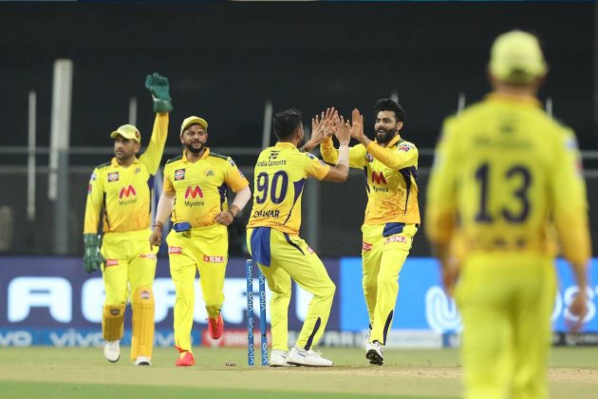 IPL 2021: চেনা মেজাজে ধোনির চেন্নাই, গেইল-রাহুলদের পাঞ্জাব থামল মাত্র ১০৬-এ