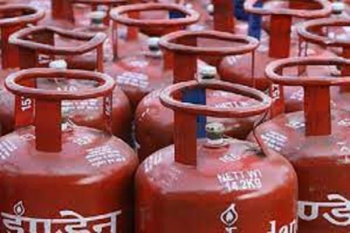 যে সমস্ত গ্রাহকের ইন্ডেনের গ্যাসের (Indane) সংযোগ রয়েছে তাঁদের জন্য একটি গুরুত্বপূর্ণ বিষয় ৷ যা জানাটি অত্যন্ত জরুরি ৷ প্রতীকী ছবি ৷ যে সমস্ত গ্রাহকের ইন্ডেনের গ্যাসের (Indane) সংযোগ রয়েছে তাঁদের জন্য একটি গুরুত্বপূর্ণ বিষয় ৷ যা জানাটি অত্যন্ত জরুরি ৷ প্রতীকী ছবি ৷
