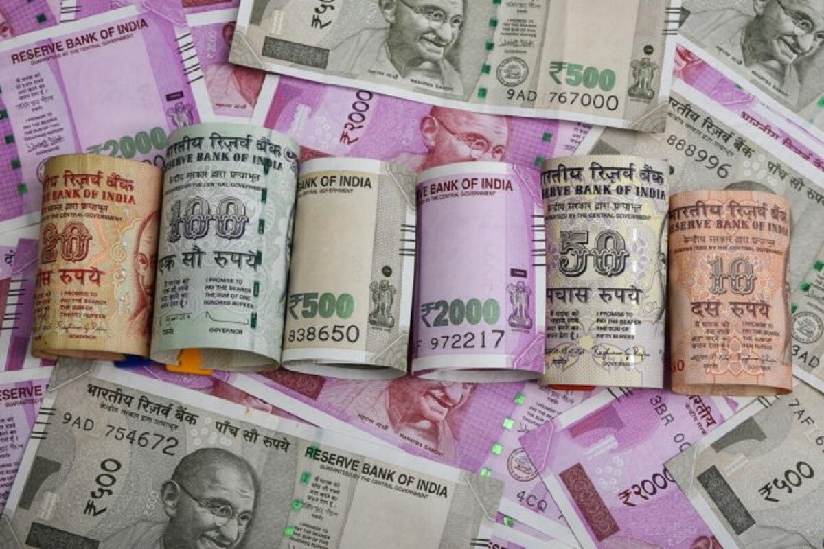 নেট স্যালারি (Net Salary) হল নেট ডিডাকশন পিএফে অংশদান বা গ্র্যাচুইটি ইত্যাদি ৷ ডিএ বৃদ্ধির একটি খারাপ দিকও রয়েছে কেননা কর্মীর পিএফ ও গ্যাচুইটির ক্ষেত্রে বিশেষ ভাবে খারাপ প্রভাব ফেলে থাকে ৷সিজিএফ এর কন্ট্রিবিউশন এবং গ্র্যাচুইটি নির্ণয় করা হয় বেসিক বেতন ও ডিএ-কে ভিত্তিতে ৷ নেট স্যালারি (Net Salary) হল নেট ডিডাকশন পিএফে অংশদান বা গ্র্যাচুইটি ইত্যাদি ৷ ডিএ বৃদ্ধির একটি খারাপ দিকও রয়েছে কেননা কর্মীর পিএফ ও গ্যাচুইটির ক্ষেত্রে বিশেষ ভাবে খারাপ প্রভাব ফেলে থাকে ৷সিজিএফ এর কন্ট্রিবিউশন এবং গ্র্যাচুইটি নির্ণয় করা হয় বেসিক বেতন ও ডিএ-কে ভিত্তিতে ৷