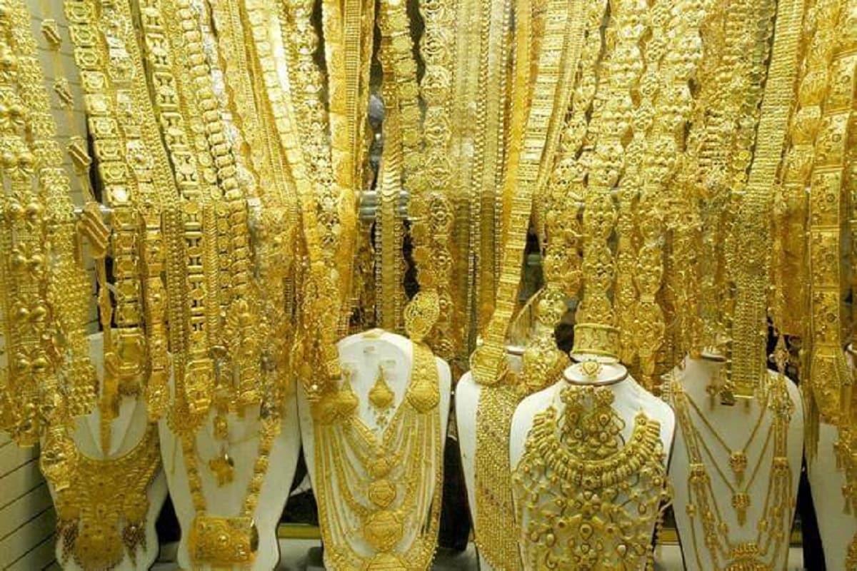 ফের অগ্নিমূল্য সোনার দাম (Gold Price) দেশজুড়ে এক যোগে সোনার দাম (Gold Price Today) বেড়েছে ৷ ২২ ও ২৪ ক্যারাট সোনার পাল্লা দিয়ে দাম বেড়েছে, প্রতি গ্রামে সোনার দাম আরও বাড়ছে ৷ প্রতীকী ছবি ৷ ফের অগ্নিমূল্য সোনার দাম (Gold Price) দেশজুড়ে এক যোগে সোনার দাম (Gold Price Today) বেড়েছে ৷ ২২ ও ২৪ ক্যারাট সোনার পাল্লা দিয়ে দাম বেড়েছে, প্রতি গ্রামে সোনার দাম আরও বাড়ছে ৷ প্রতীকী ছবি ৷