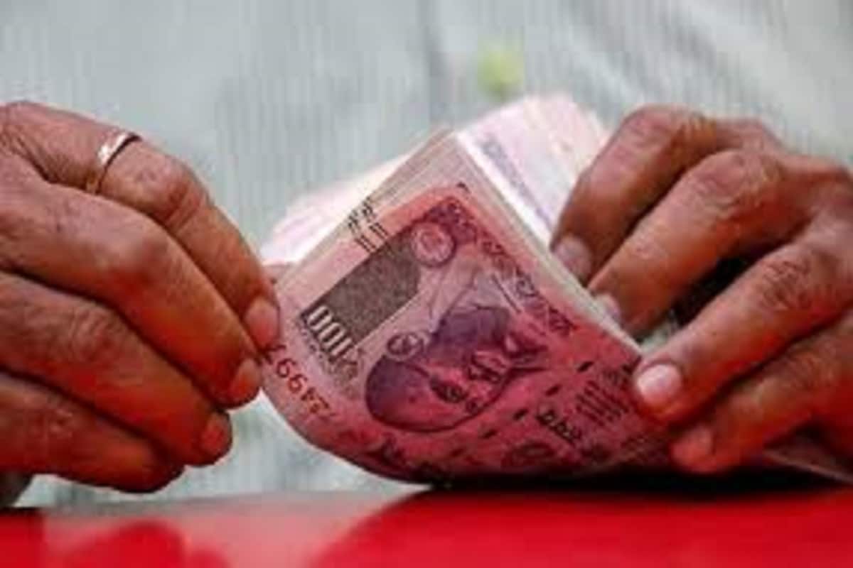 ঋণের ক্ষেত্রে বন্ধন ব্যাঙ্কের (Bandhan Bank) ২১ শতাংশ উন্নতি হয়েছে বলেই জানা গিয়েছে ৷ লোন বুকে সম্পত্তির পরিমাণ ৮.৫ শতাংশ বৃদ্ধি দেখতে পাওয়া গিয়েছে ৷ বন্ধন ব্যাঙ্কের এই সাফল্য করোনা সংক্রমণ ও বিভিন্ন রাজ্যের নির্বাচনের মধ্যেই এসেছে ৷ প্রতীকী ছবি ৷ ঋণের ক্ষেত্রে বন্ধন ব্যাঙ্কের (Bandhan Bank) ২১ শতাংশ উন্নতি হয়েছে বলেই জানা গিয়েছে ৷ লোন বুকে সম্পত্তির পরিমাণ ৮.৫ শতাংশ বৃদ্ধি দেখতে পাওয়া গিয়েছে ৷ বন্ধন ব্যাঙ্কের এই সাফল্য করোনা সংক্রমণ ও বিভিন্ন রাজ্যের নির্বাচনের মধ্যেই এসেছে ৷ প্রতীকী ছবি ৷
