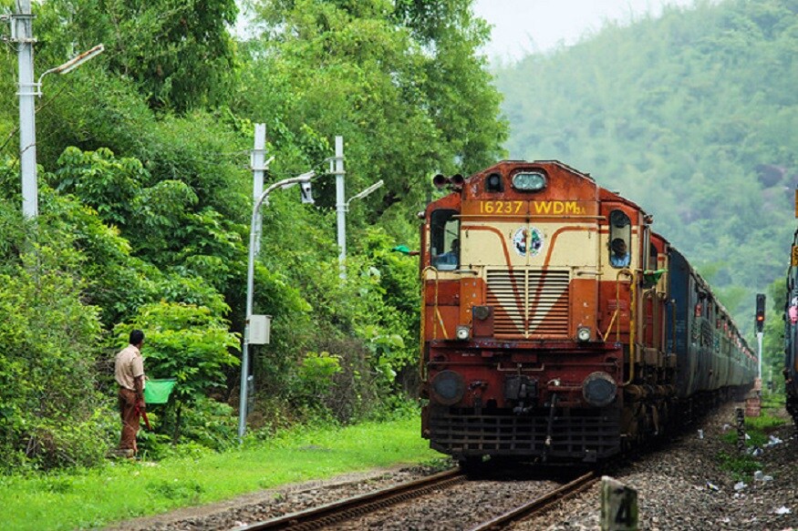 ৪ ঘণ্টা ২৫ মিনিটে ৪০৩ কিমি রাস্তা অতিক্রম করে ৷ কোভিড-১৯ (Coronavirus, Covid-19)-এর ফলে বন্ধ হয়েছিল ৷ শুক্রবার বাদ দিয়ে সপ্তাহে ৬ দিন নিয়মিত রূপে চলবে ট্রেনটি ৷ প্রতীকী ছবি ৷ ৪ ঘণ্টা ২৫ মিনিটে ৪০৩ কিমি রাস্তা অতিক্রম করে ৷ কোভিড-১৯ (Coronavirus, Covid-19)-এর ফলে বন্ধ হয়েছিল ৷ শুক্রবার বাদ দিয়ে সপ্তাহে ৬ দিন নিয়মিত রূপে চলবে ট্রেনটি ৷ প্রতীকী ছবি ৷
