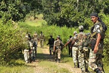 Naxal Attack: জওয়ানদের ঘিরে ৭০০ মাওবাদীর ভয়ানক হামলা, ২১ জন এখনও নিখোঁজ