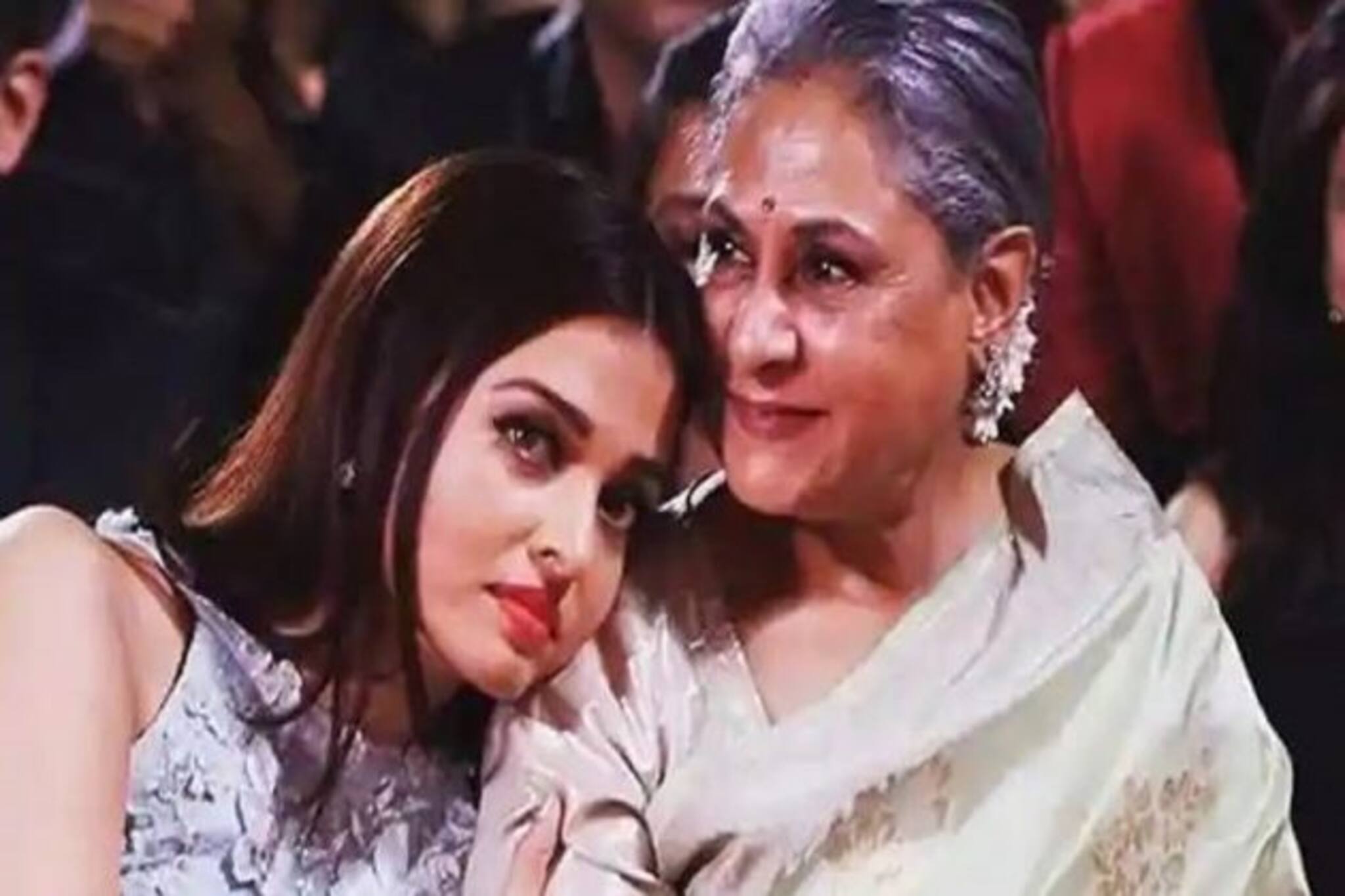 Happy Bday Jaya Bachchan পুত্রবধূ ঐশ্বর্যকে নিয়ে এমন মন্তব্য করেছিলেন শাশুড়ি জয়া, যা নিয়ে চর্চা আজও