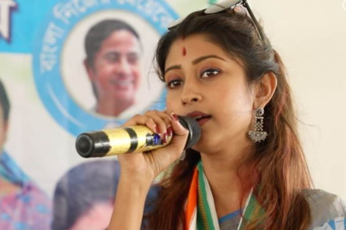লাভলি মৈত্র- সোনারপুর দক্ষিণ থেকে তৃণমূলের হয়ে লড়ছেন। নেতাজি সুভাষচন্দ্র মুক্ত বিশ্ববিদ্যালয় থেকে স্নাতক করেছেন তিনি। লাভলি মৈত্র- সোনারপুর দক্ষিণ থেকে তৃণমূলের হয়ে লড়ছেন। নেতাজি সুভাষচন্দ্র মুক্ত বিশ্ববিদ্যালয় থেকে স্নাতক করেছেন তিনি।
