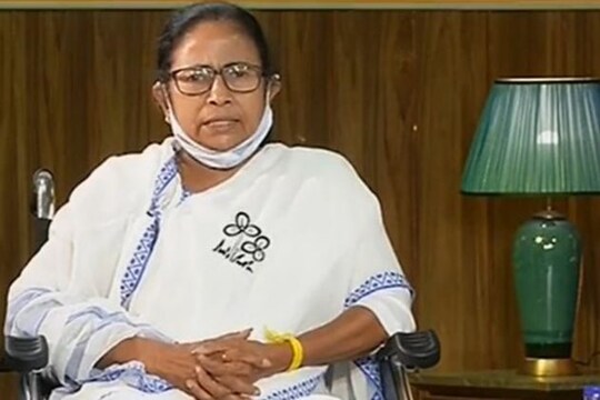 রাজ্যে করোনা টিকার ব্যাপক ঘাটতি, কেন্দ্রকে চিঠি দিয়েও মেলেনি উত্তর! ক্ষোভ প্রকাশ মমতার