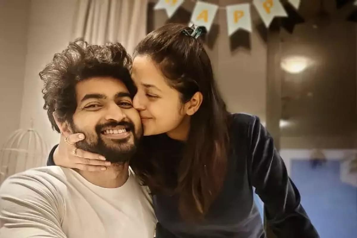 *নতুন জামাকাপড় থাকলেও পয়লা বৈশাখের নাম করে তাই কেনাকাটাও হয়নি কিচ্ছু। মিমি বলেন, *নতুন জামাকাপড় থাকলেও পয়লা বৈশাখের নাম করে তাই কেনাকাটাও হয়নি কিচ্ছু। মিমি বলেন,