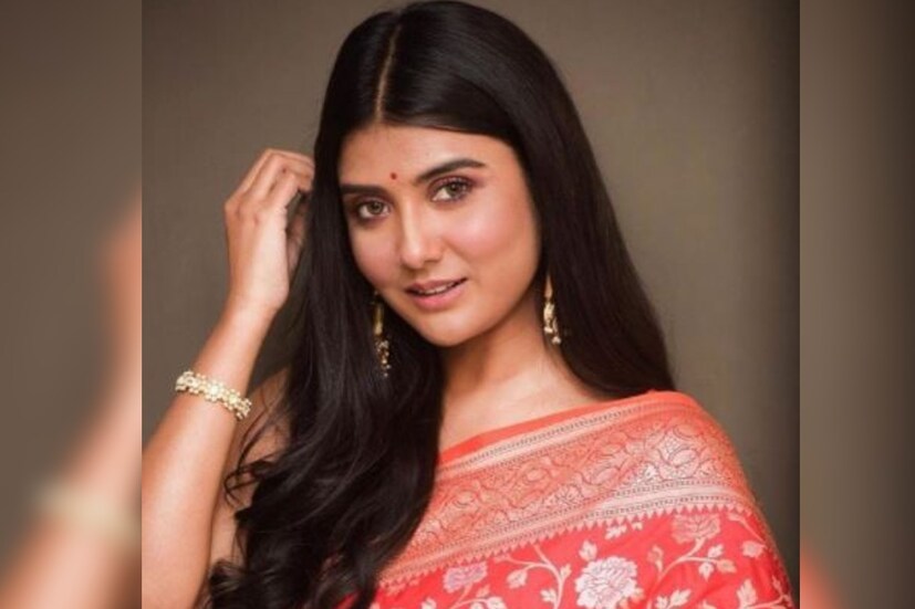 অভিনেত্রী পার্ণো মিত্র করোনা আক্রান্ত হয়েছেন দ্বিতীয় বার। এর আগে এপ্রিল মাসে আক্রান্ত হয়েছিলেন তিনি। এই মুহূর্তে আইসোলেশনে আছেন এবং চিকিৎসকের পরামর্শ মেনে চলছেন। 