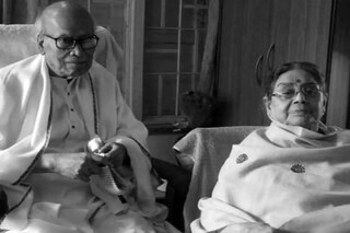 প্রয়াত শঙ্খ-জায়া প্রতিমা