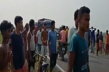 শীতলকুচিতে আজও TMC-BJP সংঘর্ষ, বেলাকোবায় ব্যাপক বোমাবাজি শীতলকুচিতে আজও TMC-BJP সংঘর্ষ, বেলাকোবায় ব্যাপক বোমাবাজি