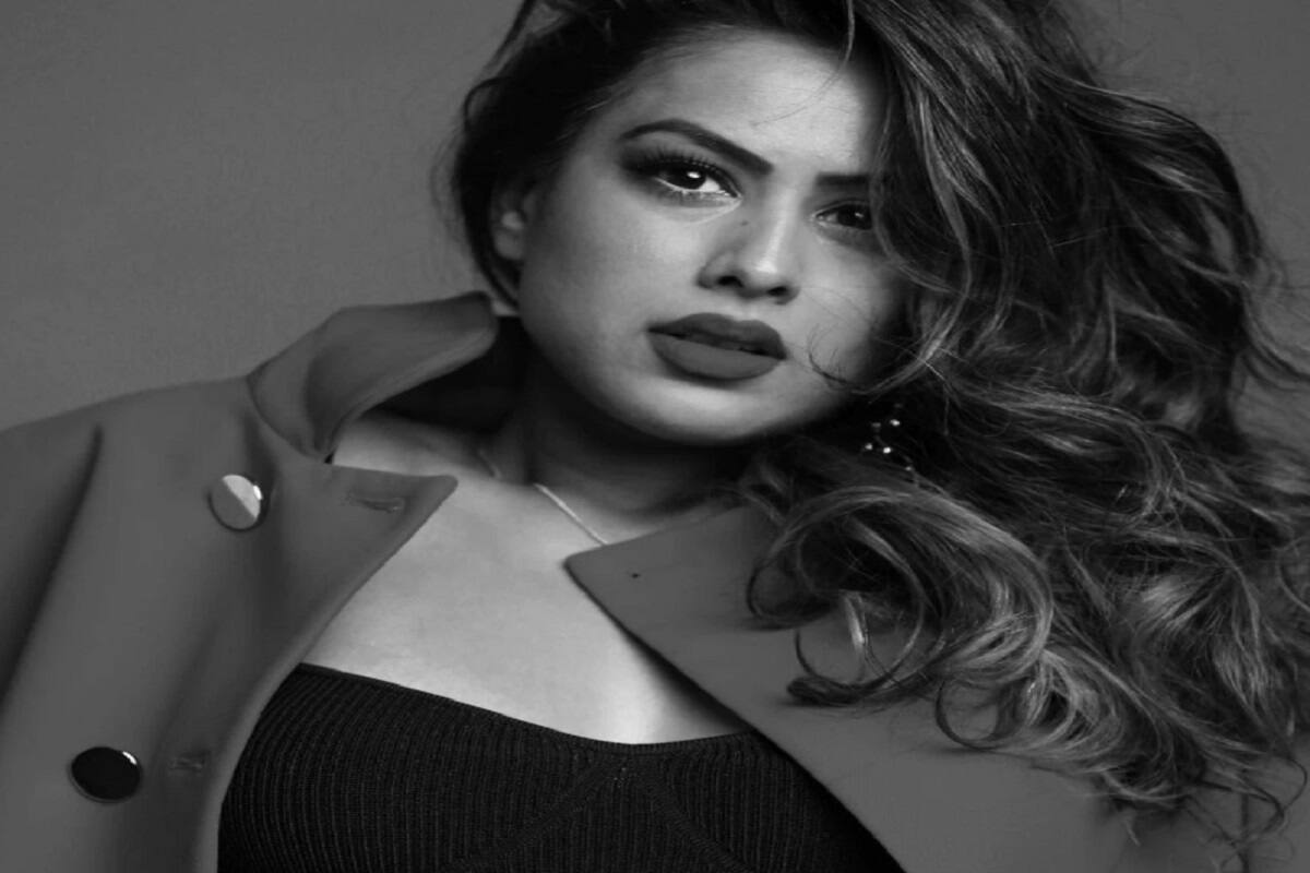  নিয়ার সুপার সেক্সি ছবিগুলি বারেবারে কাঁপাচ্ছে সোশ্যাল মিডিয়া, এক মুহূর্তেই আছড়ে পড়ছে ইনস্টাগ্রামে ভক্তদের সামনে ৷ লাইক ও কমেন্টের বন্যা দেখা দিয়েছে ৷ ছবি সৌজন্যে ইনস্টাগ্রাম ৷