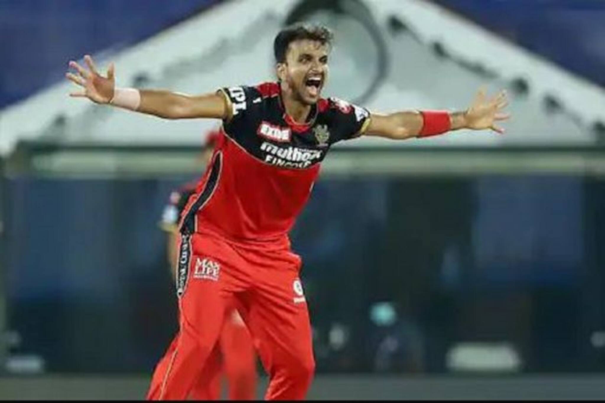 IPL 2021: একাই চটকালেন মুম্বইয়ের ৫ উইকেট, হর্ষল কে জানতে তুঙ্গে আগ্রহ ক্রিকেটপ্রেমীদের