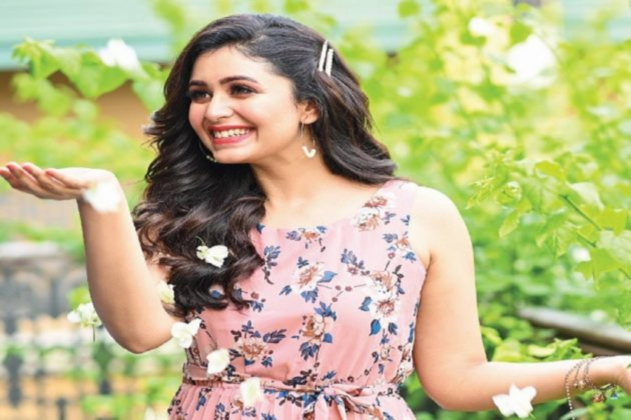 Ritabhari Chakraborty: কলকাতার সব শৌচাগারে বিনামূল্যে স্যানিটারি ন্যাপকিন দেবেন ঋতাভরী