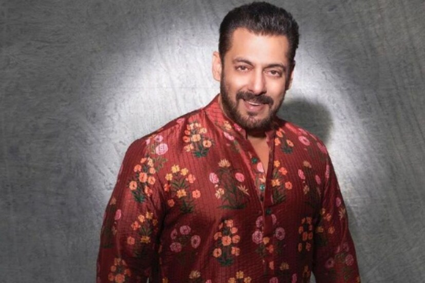 সলমন খান (Salman Khan): বলিউড সুপারস্টার সলমন খান করোনা কালে ইন্ডাস্ট্রির প্রায় ২৫ হাজার কর্মীদের সাহায্য করবেন বলে মনস্থির করেছেন ৷ যেমন অভিনেতা, অভিনেত্রী, কলাকুশলী, স্টান্টম্যান, স্পটবয় -সহ ২৫ হাজার কর্মীদের অ্যাকাউন্টে ১,৫০০ টাকা করে দেওয়ার সিদ্ধান্ত নিয়েছেন ৷ ছবি সৌজন্যে ইনস্টাগ্রাম ৷ 