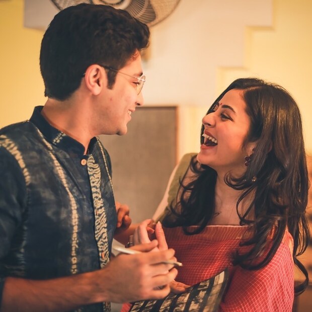 *গৌরব এবং ঋদ্ধিমা আপাতত বাড়িতেই রয়েছেন। তবে মানসিকভাবে বিপর্যস্ত দু'জনেই। তাঁদের পাশে এই খারাপ সময়ে জারা ছিলেন তাঁদের ধন্যবাদ জানিয়ে অভিনেতা লিখেছেন, 'একদিন ঝড় থেমে যাবে’। ছবিঃ ইনস্টাগ্রাম।