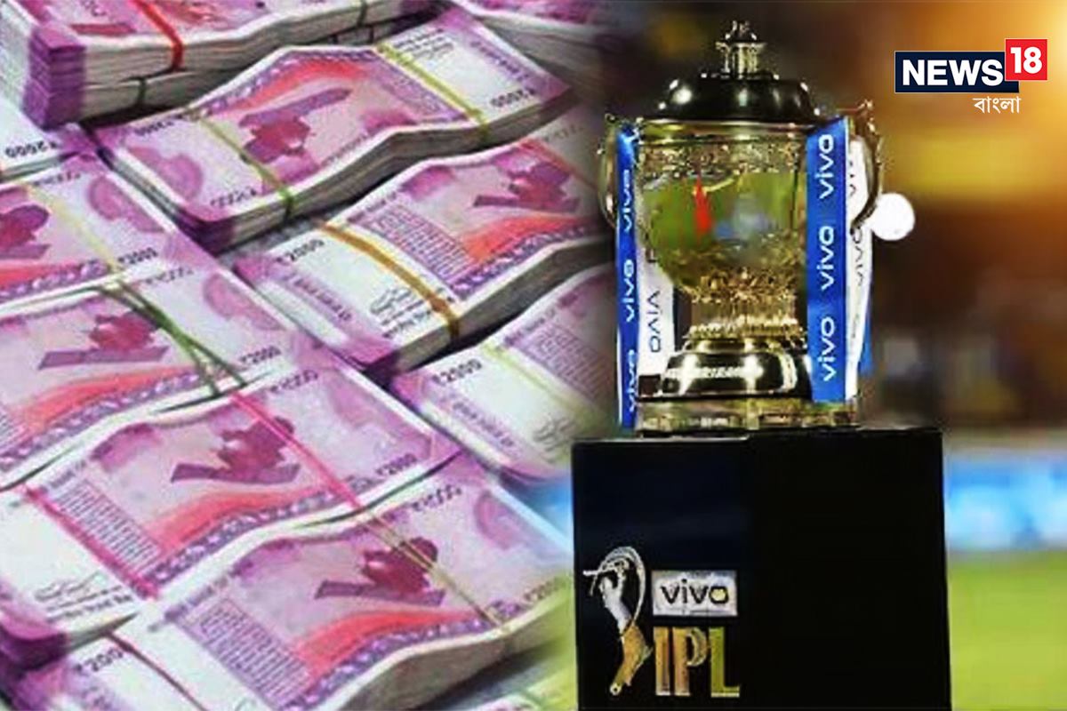 আইপিএলের ১৪ তম মরশুমে (IPL 2021) করোনা ভাইরাস সংক্রমণের মধ্যে পড়ে গেছেন কলকাতা নাইট রাইডার্স (KKR) -র দুই ক্রিকেটার বরুণ চক্রবর্তী (Varun Chakravarthy) এবং সন্দীপ ওয়ারিয়র (Sandeep Warrier) ৷ তাঁদের রিপোর্ট পজিটিভ এসেছে৷ এর ধাক্কায় নির্ধারিত সূচি অনুযায়ি কেকেআর বনাম আরসিবি ম্যাচও খেলা হচ্ছে না৷ এছাড়াও চেন্নাই সুপার কিংসের তিনজনের করোনা পজিটিভ হয়েছেন৷ আইপিএলের বায়ো বাবল প্রশ্নের মুখে৷ আইপিএলের ১৪ তম মরশুমে (IPL 2021) করোনা ভাইরাস সংক্রমণের মধ্যে পড়ে গেছেন কলকাতা নাইট রাইডার্স (KKR) -র দুই ক্রিকেটার বরুণ চক্রবর্তী (Varun Chakravarthy) এবং সন্দীপ ওয়ারিয়র (Sandeep Warrier) ৷ তাঁদের রিপোর্ট পজিটিভ এসেছে৷ এর ধাক্কায় নির্ধারিত সূচি অনুযায়ি কেকেআর বনাম আরসিবি ম্যাচও খেলা হচ্ছে না৷ এছাড়াও চেন্নাই সুপার কিংসের তিনজনের করোনা পজিটিভ হয়েছেন৷ আইপিএলের বায়ো বাবল প্রশ্নের মুখে৷