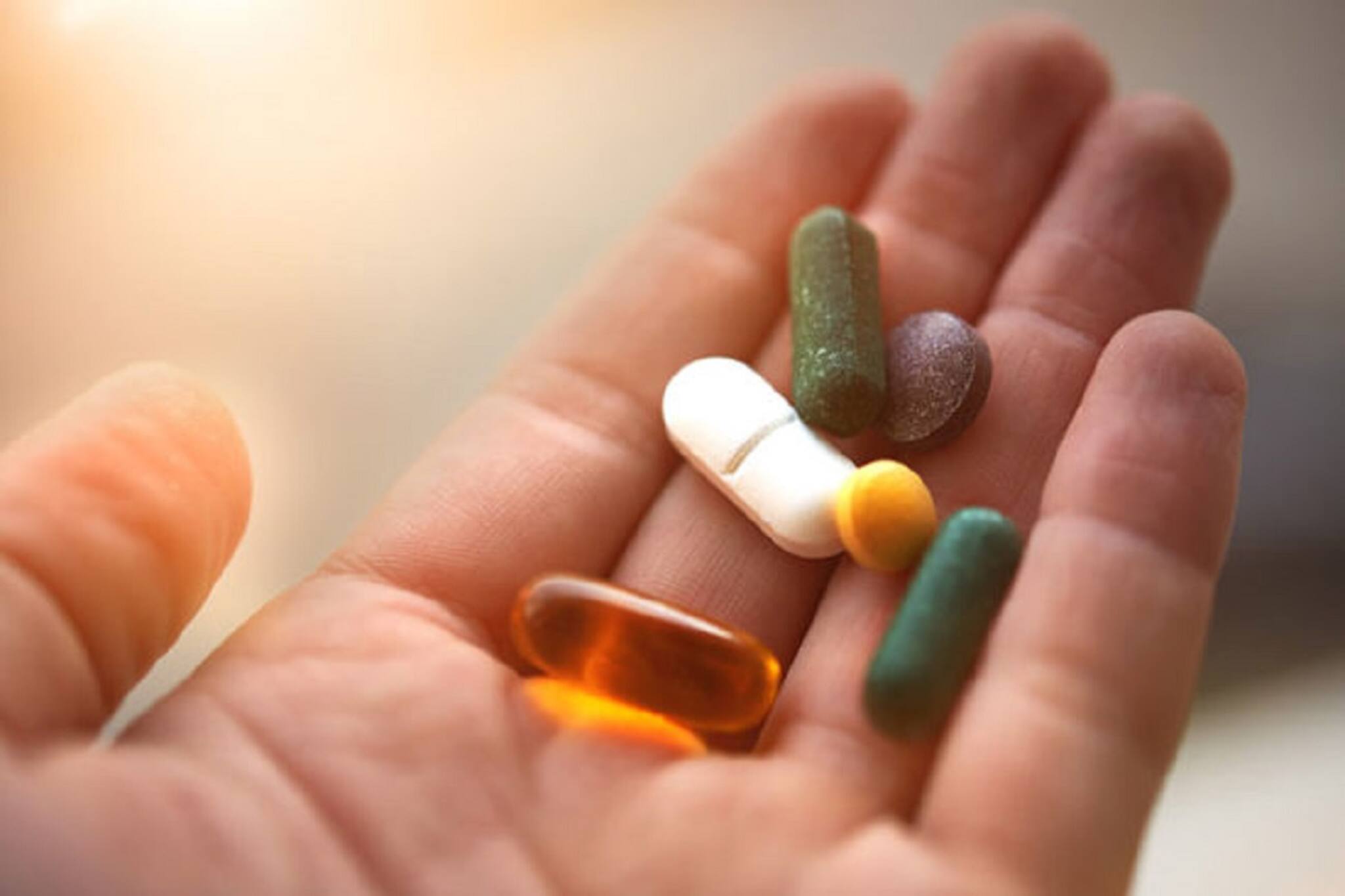 Vitamins for Covid-19: করোনার পরে মুঠো মুঠো ভিটামিন সাপ্লিমেন্ট নিচ্ছেন! কাজে আসবে?