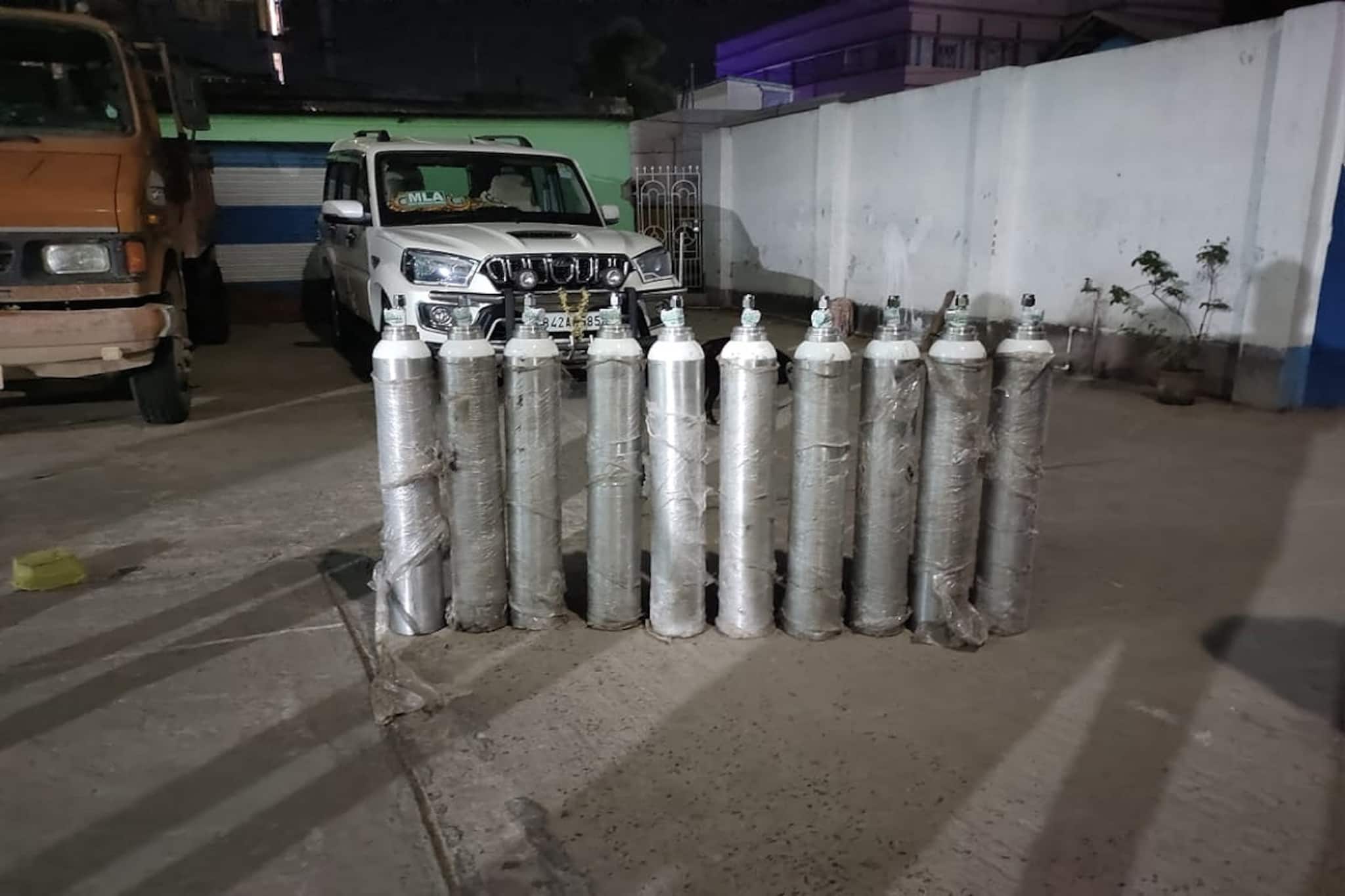 Oxygen Problem: ঘাটতি চরমে, সমস্যা মেটাতে ৫টি অক্সিজেন প্ল্যান্ট বসাচ্ছে পূর্ব বর্ধমান জেলা প্রশাসন 