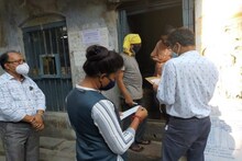 এ যেন পুরো ফিল্ম! দাবাং স্টাইলে খাদ্য মন্ত্রী রেশন দোকানে হানা, ধরলেন জালিয়াতি