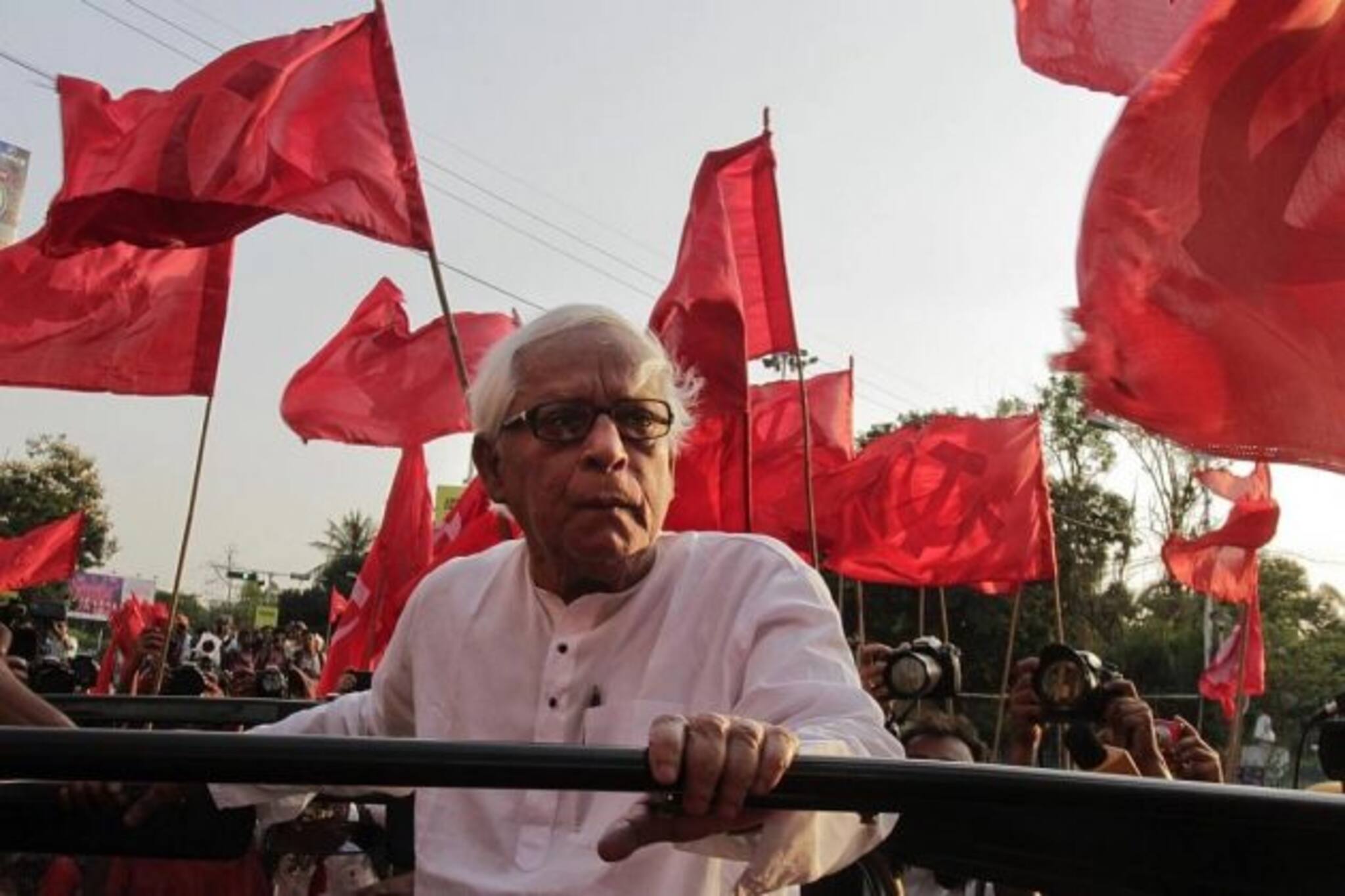 Buddhadeb Bhattacharjee: আজ কেমন আছেন বুদ্ধদেব ভট্টাচার্য? জানাল মেডিক্যাল বোর্ড