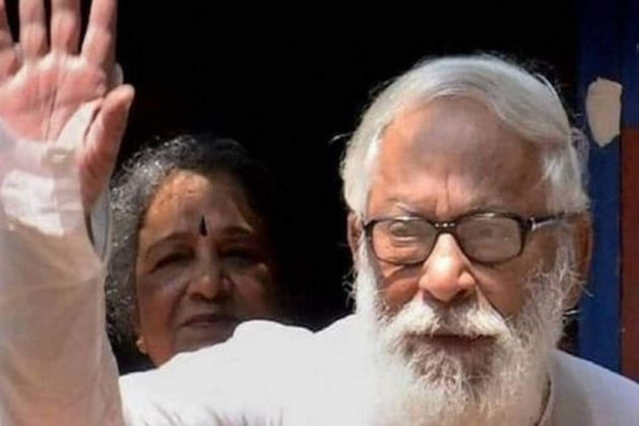 Coronavirus আক্রান্ত প্রাক্তন মুখ্যমন্ত্রী বুদ্ধদেব ভট্টাচার্যের অবস্থার অবনতি, স্থানান্তরিত হাসপাতালে