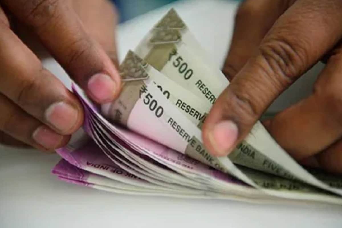 যদি কারও অ্যাকাউন্ট ব্যাঙ্ক অফ ইন্ডিয়াতে (Bank of India) থাকে তবে এই বিষয়টি জানাটা অত্যন্ত জরুরি ৷ গ্রাহকদের একটি নোটিসের মাধ্যমে সতর্ক করেছে ৷ প্রতীকী ছবি ৷ যদি কারও অ্যাকাউন্ট ব্যাঙ্ক অফ ইন্ডিয়াতে (Bank of India) থাকে তবে এই বিষয়টি জানাটা অত্যন্ত জরুরি ৷ গ্রাহকদের একটি নোটিসের মাধ্যমে সতর্ক করেছে ৷ প্রতীকী ছবি ৷