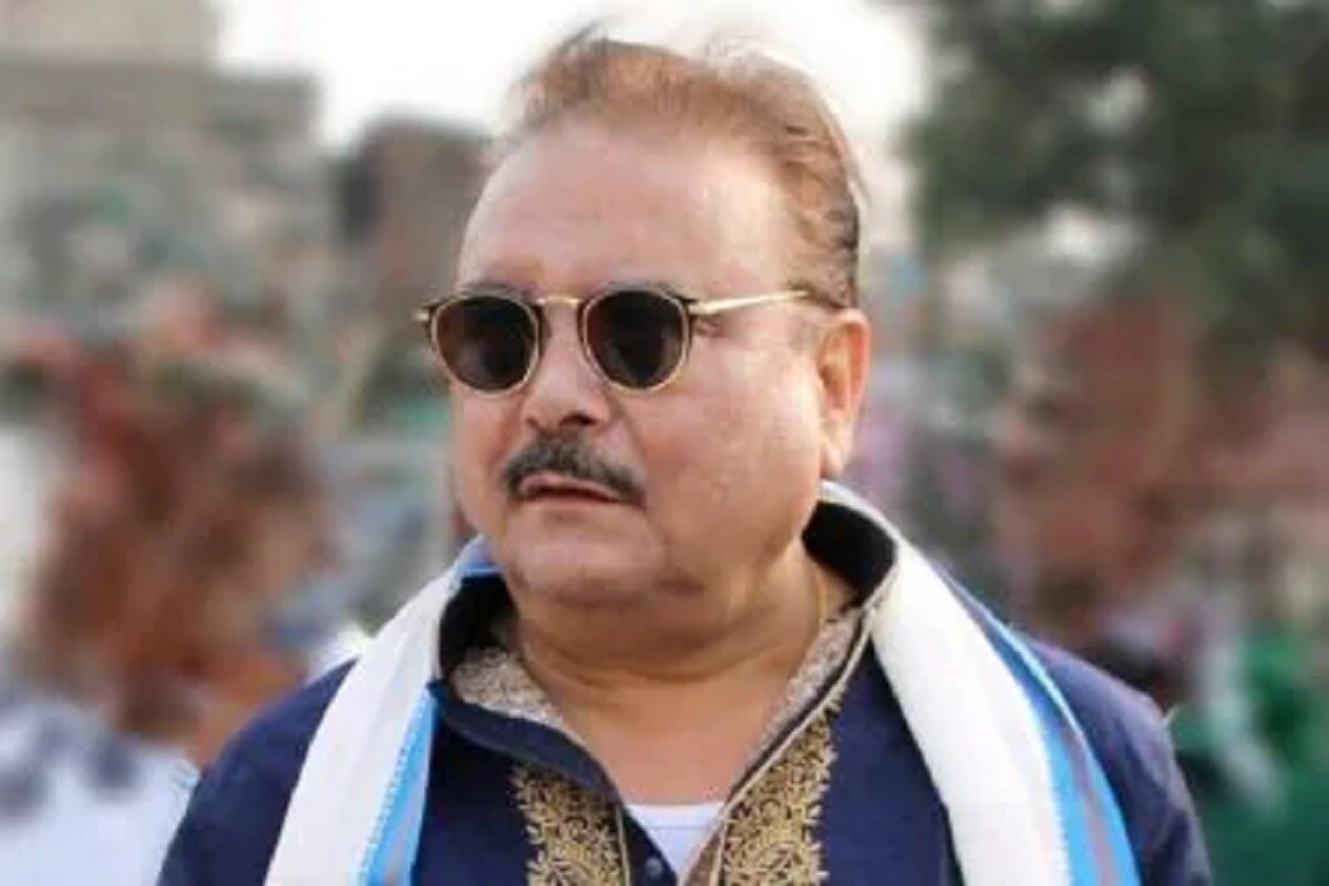 মদন মিত্রর বুকের সিটিস্ক্যান করা হয় গতকালই। সিওপিডির সমস্যা তাঁর ছিলই। এর সঙ্গে কোভিডের ফলে তাঁর ফুসফুসের ক্ষত এখনও প্রকট। মদন মিত্রর বুকের সিটিস্ক্যান করা হয় গতকালই। সিওপিডির সমস্যা তাঁর ছিলই। এর সঙ্গে কোভিডের ফলে তাঁর ফুসফুসের ক্ষত এখনও প্রকট।