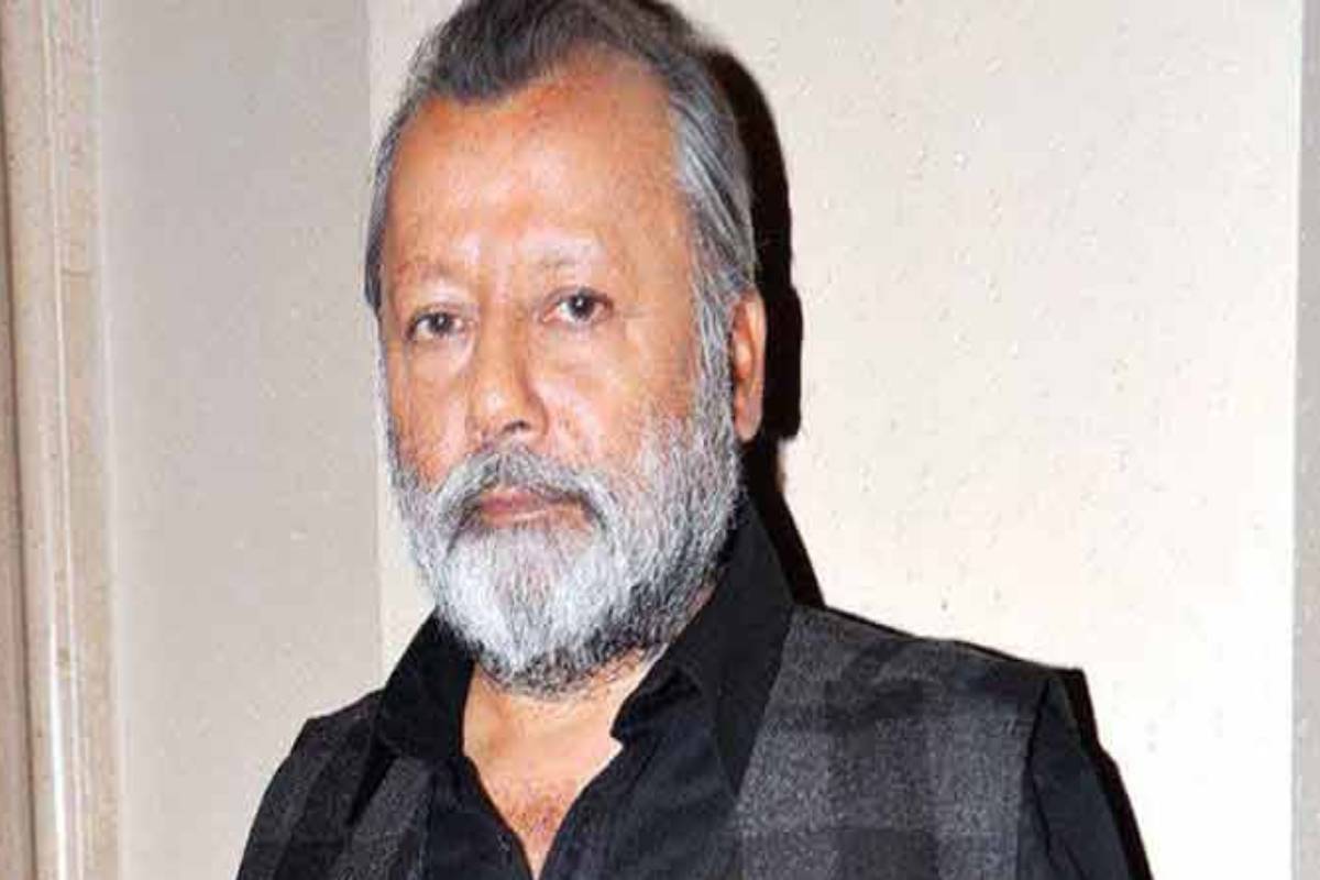 অভিনয়ের মতো বর্ণময় তাঁর ব্যক্তিগত জীবনও ৷ কত্থক শিল্পী নীলিমা আজিমের সঙ্গে তাঁর আলাপ সাতের দশকের শেষে ৷ পরিচয় প্রণয়ে পাল্টে যেতে সময় নেয়নি ৷ দুজনে বিয়ে করেন ১৯৭৯ সালে ৷ অভিনয়ের মতো বর্ণময় তাঁর ব্যক্তিগত জীবনও ৷ কত্থক শিল্পী নীলিমা আজিমের সঙ্গে তাঁর আলাপ সাতের দশকের শেষে ৷ পরিচয় প্রণয়ে পাল্টে যেতে সময় নেয়নি ৷ দুজনে বিয়ে করেন ১৯৭৯ সালে ৷