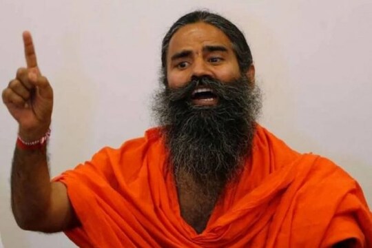 নিউজ১৮-এ এক্সক্লিউসিভ রামদেব। কী বলছেন বিতর্কের উত্তরে?