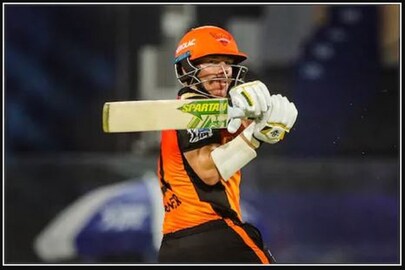 Warner isn't playing today- Photo -File 