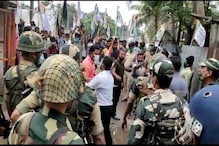 BJPসমর্থকদের সঙ্গে দেখা করতে গিয়ে TMCকর্মীদের বিক্ষোভের সামনে বিজেপি প্রতিনিধিরা BJPসমর্থকদের সঙ্গে দেখা করতে গিয়ে TMCকর্মীদের বিক্ষোভের সামনে বিজেপি প্রতিনিধিরা