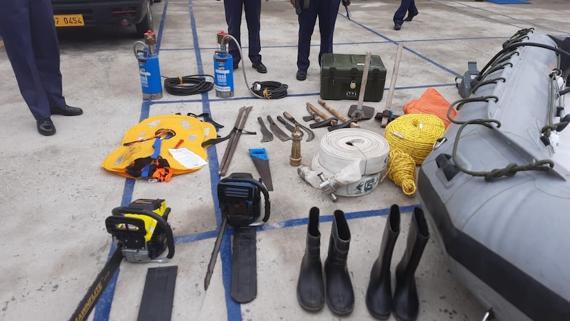 শেষ ছ&#039;ঘণ্টায় পূর্ব-মধ্য বঙ্গোপসাগরের একই জায়গায় আছে &#039;ইয়াস। তাতে আরও শক্তি বাড়াচ্ছে সে। বর্তমানে পোর্ট ব্লেয়ারের উত্তর ও উত্তর-পশ্চিমে ৬০০ কিলোমিটার, পারাদ্বীপের পূর্ব ও দক্ষিণ-পূর্বে ৫৪০ কিলোমিটার এবং দিঘার দক্ষিণ ও দক্ষিণ-পূর্বে ৬৩০ কিলোমিটার দূরে রয়েছে যশ। 