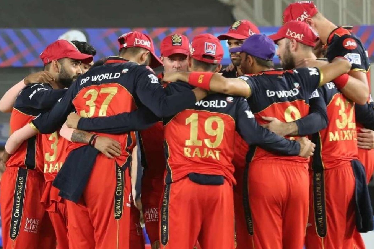 ইসিবির সঙ্গে সিরিজের ব্যাপারে কথা বলবে বিসিসিআই। আসলে সিরিজের দ্বিতীয় ও তৃতীয় টেস্ট ম্যাচের মাঝে অনেকদিনের ফারাক রয়েছে। ভারতীয় বোর্ড সেই সময়টাকে কমিয়ে আনতে চাইছে। ইসিবির সঙ্গে সিরিজের ব্যাপারে কথা বলবে বিসিসিআই। আসলে সিরিজের দ্বিতীয় ও তৃতীয় টেস্ট ম্যাচের মাঝে অনেকদিনের ফারাক রয়েছে। ভারতীয় বোর্ড সেই সময়টাকে কমিয়ে আনতে চাইছে।