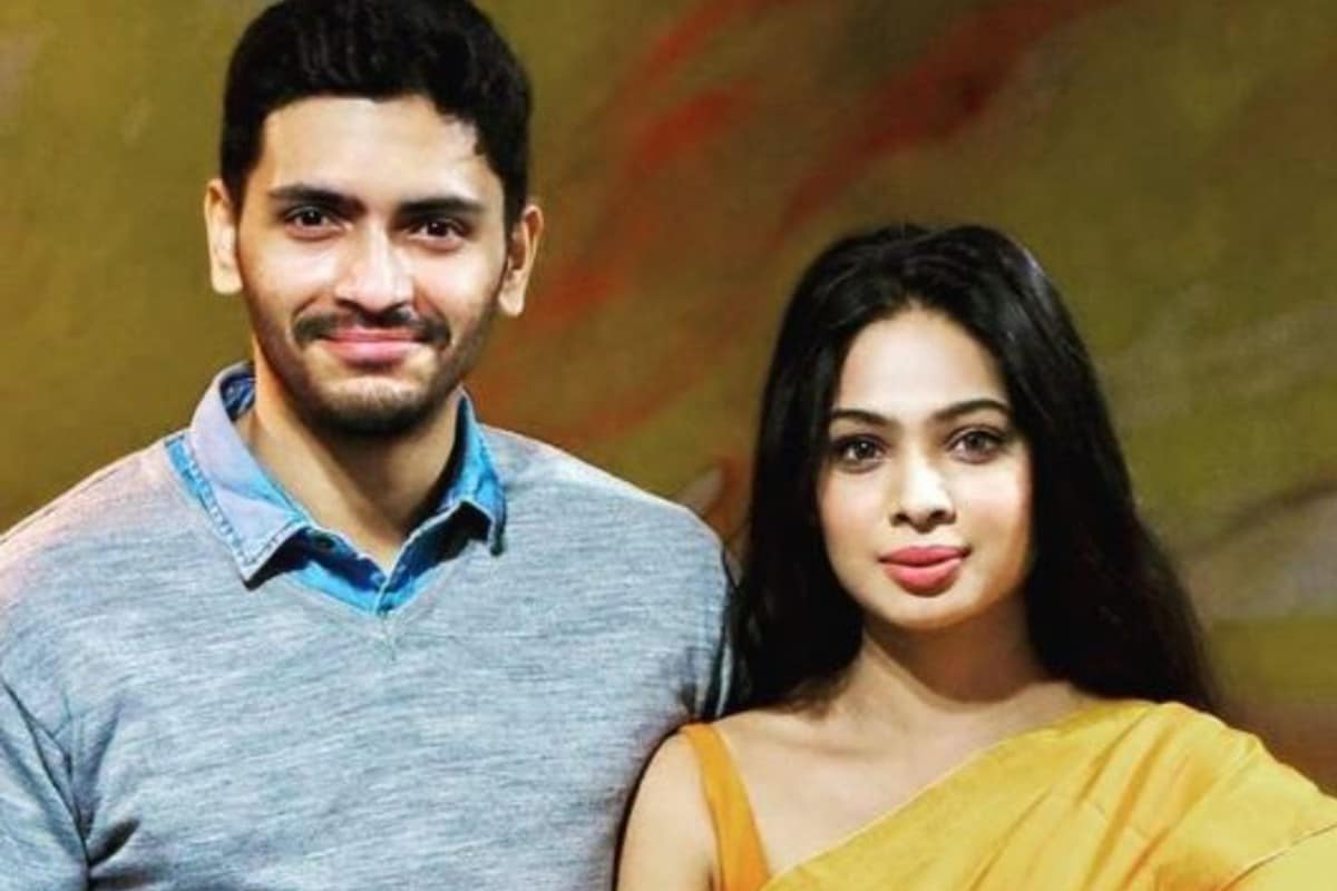 বিয়েটা টলিপাড়ার ভিড় এড়িয়ে চুপিসারে করেছিলেন। কিন্তু তাঁরা যে সুখে সংসার করছেন তা ইনস্টাগ্রাম অ্যাকাউন্টে চোখ রাখলেই বোঝা যায়। বিয়েটা টলিপাড়ার ভিড় এড়িয়ে চুপিসারে করেছিলেন। কিন্তু তাঁরা যে সুখে সংসার করছেন তা ইনস্টাগ্রাম অ্যাকাউন্টে চোখ রাখলেই বোঝা যায়।