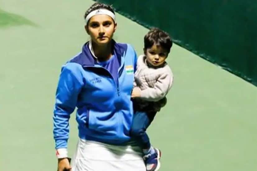 টেনিস সুন্দরী সানিয়া মির্জার কেরিয়ারের সব থেকে খারাপ সময় কেটেছিল ২০০৮ সালে। তিনি নিজেই জানালেন সে কথা। সানিয়া বললেন, ২০০৮ সালে চোটের জন্য বেজিং অলিম্পিক থেকে ছিটকে গিয়েছিলাম। সেই ধাক্কা সামলাতে পারিনি তিন-চার মাস। কোনও কারণ ছাড়াই কান্না পেত। সারাদিন বিষন্ন থাকতাম। এক মাস ভাল করে খাওয়া-দাওয়াও করিনি।