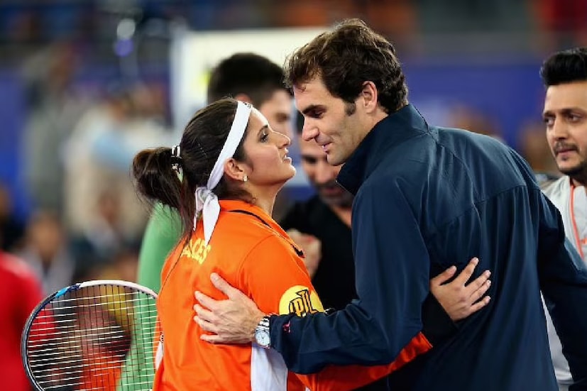 সানিয়া আরও বলেন, তখন ভেবেছিলাম, আমি হয়তো আর টেনিস খেলতে পারব না। দেশের জন্য কিছু একটা করতে চেয়েছিলাম। সব কিছু ঠিকঠাক চলছিল। আমি ফর্মে ছিলাম। কিন্তু হাতের একটা চোটের জন্য ছিটকে গেলাম। অলিম্পিকে খেলার সুযোগ পেলাম না। ২০ বছর বয়স তখন আমার। অবসাদের ভুগছিলাম।