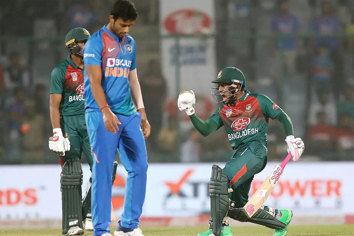 ২০১৫ সালে শেষবার ভারতীয় দল বাংলাদেশ গিয়েছিল। সাত বছর পর ফের পড়শি দেশে যাবেন রোহিত শর্মা, বিরাট কোহলিরা। সামনের বছর নভেম্বরে ভারতীয় দলের বাংলাদেশ সফরে যাওয়ার কথা। ২০১৫ সালে শেষবার ভারতীয় দল বাংলাদেশ গিয়েছিল। সাত বছর পর ফের পড়শি দেশে যাবেন রোহিত শর্মা, বিরাট কোহলিরা। সামনের বছর নভেম্বরে ভারতীয় দলের বাংলাদেশ সফরে যাওয়ার কথা।