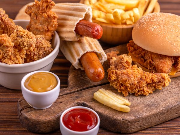 • TRANS FATS: বেকড, ফ্রায়েড ফুড, কেক, পেস্ট্রি, চিপস, বিস্কুট, ফ্রেঞ্চ ফ্রাইস, ফ্রায়েড চিকেন, এই ধরনের খাবারগুলিতে প্রচুর পরিমাণে ট্রান্স ফ্যাট থাকে । যা প্রজনন ক্ষমতা হ্রাস করে । • TRANS FATS: বেকড, ফ্রায়েড ফুড, কেক, পেস্ট্রি, চিপস, বিস্কুট, ফ্রেঞ্চ ফ্রাইস, ফ্রায়েড চিকেন, এই ধরনের খাবারগুলিতে প্রচুর পরিমাণে ট্রান্স ফ্যাট থাকে । যা প্রজনন ক্ষমতা হ্রাস করে ।
