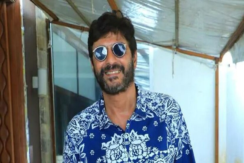 •তবে তাঁর পরিবর্তে কোন অভিনেতা সেখানে গিয়েছিলেন, সেই নামটি প্রকাশ করেননি চাঙ্কি৷ তবে এটি জানান যে, সেই অভিনেতা খুব আনন্দের সঙ্গে শেষকৃত্যে অংশ নিতে গিয়েছিলেন৷ কারণ নীরবে দাঁড়িয়ে থাকার জন্য পাঁচ লক্ষ টাকা পেয়েছিলেন তিনি। 