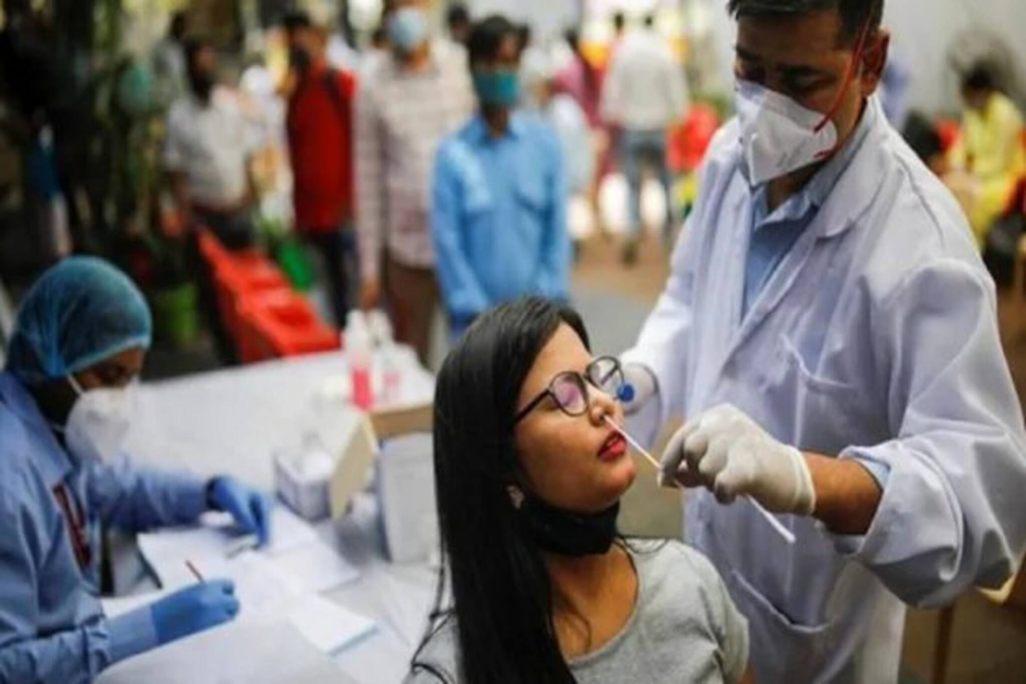 WB Corona Update : এক ধাক্কায় রেকর্ড পতন রাজ্যের দৈনিক সংক্রমণে! কমেছে টেস্টিং-ও