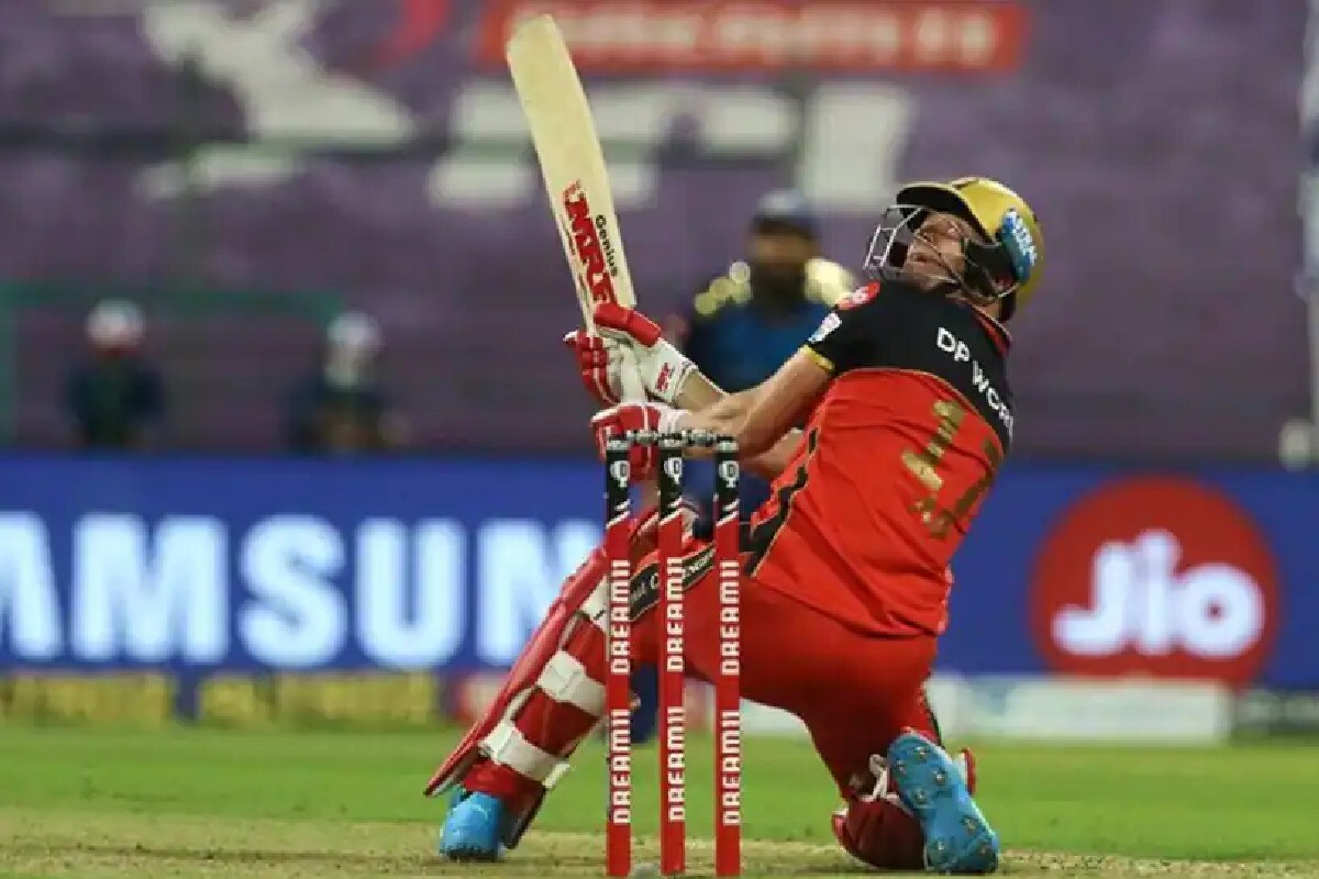 দক্ষিণ আফ্রিকার প্রধান কোচ মার্ক বাউচারের সঙ্গে এবিডির কথাবার্তা চলছে। বাউচারের পরামর্শ মেনে আন্তর্জাতিক ক্রিকেটে ফিরতে পারেন ডিভিলিয়ার্স। এমনই শোনা যাচ্ছিন। তবে সব সম্ভাবনায় জল ঢেলে দিলেন মিস্টার থ্রি সিক্সটি ডিগ্রি। দক্ষিণ আফ্রিকার প্রধান কোচ মার্ক বাউচারের সঙ্গে এবিডির কথাবার্তা চলছে। বাউচারের পরামর্শ মেনে আন্তর্জাতিক ক্রিকেটে ফিরতে পারেন ডিভিলিয়ার্স। এমনই শোনা যাচ্ছিন। তবে সব সম্ভাবনায় জল ঢেলে দিলেন মিস্টার থ্রি সিক্সটি ডিগ্রি।