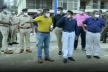 সাইক্লোন ইয়াস বিপর্যস্ত এলাকা খতিয়ে দেখতে দিঘায় জেলাশাসক পূর্ণেন্দু কুমার মাঝি সাইক্লোন ইয়াস বিপর্যস্ত এলাকা খতিয়ে দেখতে দিঘায় জেলাশাসক পূর্ণেন্দু কুমার মাঝি