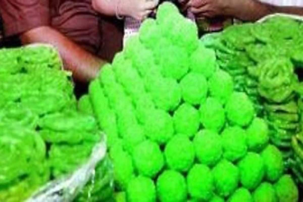 বাঁকুড়া জেলা তৃণমূল কংগ্রেসের মুখপাত্র দিলীপ আগারওয়ালের নেতৃত্বে পুরো কর্মসূচি অনুষ্ঠিত হয় । তৃণমূল কর্মী সমর্থকদের মধ্যে উচ্ছ্বাস উন্মাদনা ছিল চোখে পড়ার মতো ।বাঁকুড়া জেলা তৃণমূল কংগ্রেসের মুখপাত্র দিলীপ আগরওয়াল সাংবাদিকদের মুখোমুখি হয়ে জানান , কোভিড প্রটোকল মেনে আমরা মুখ্যমন্ত্রী মমতা বন্দ্যোপাধ্যায়ের শপথ অনুষ্ঠান উপলক্ষে সাধারণ মানুষদের মিষ্টি বিতরণ করলাম। বাঁকুড়া জেলা তৃণমূল কংগ্রেসের মুখপাত্র দিলীপ আগারওয়ালের নেতৃত্বে পুরো কর্মসূচি অনুষ্ঠিত হয় । তৃণমূল কর্মী সমর্থকদের মধ্যে উচ্ছ্বাস উন্মাদনা ছিল চোখে পড়ার মতো ।বাঁকুড়া জেলা তৃণমূল কংগ্রেসের মুখপাত্র দিলীপ আগরওয়াল সাংবাদিকদের মুখোমুখি হয়ে জানান , কোভিড প্রটোকল মেনে আমরা মুখ্যমন্ত্রী মমতা বন্দ্যোপাধ্যায়ের শপথ অনুষ্ঠান উপলক্ষে সাধারণ মানুষদের মিষ্টি বিতরণ করলাম।