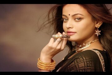 Sneha Ullal: ১৫ বছর পর খোঁজ মিলল স্নেহা উলালের ! এখনও চলছে ঐশ্বর্যর সঙ্গে তুলনা