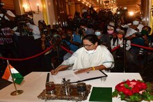 দায়িত্ব নিয়েই একাধিক জেলাশাসক বদল করলেন মমতা, প্রথম দিনেই কাজের ঝড়